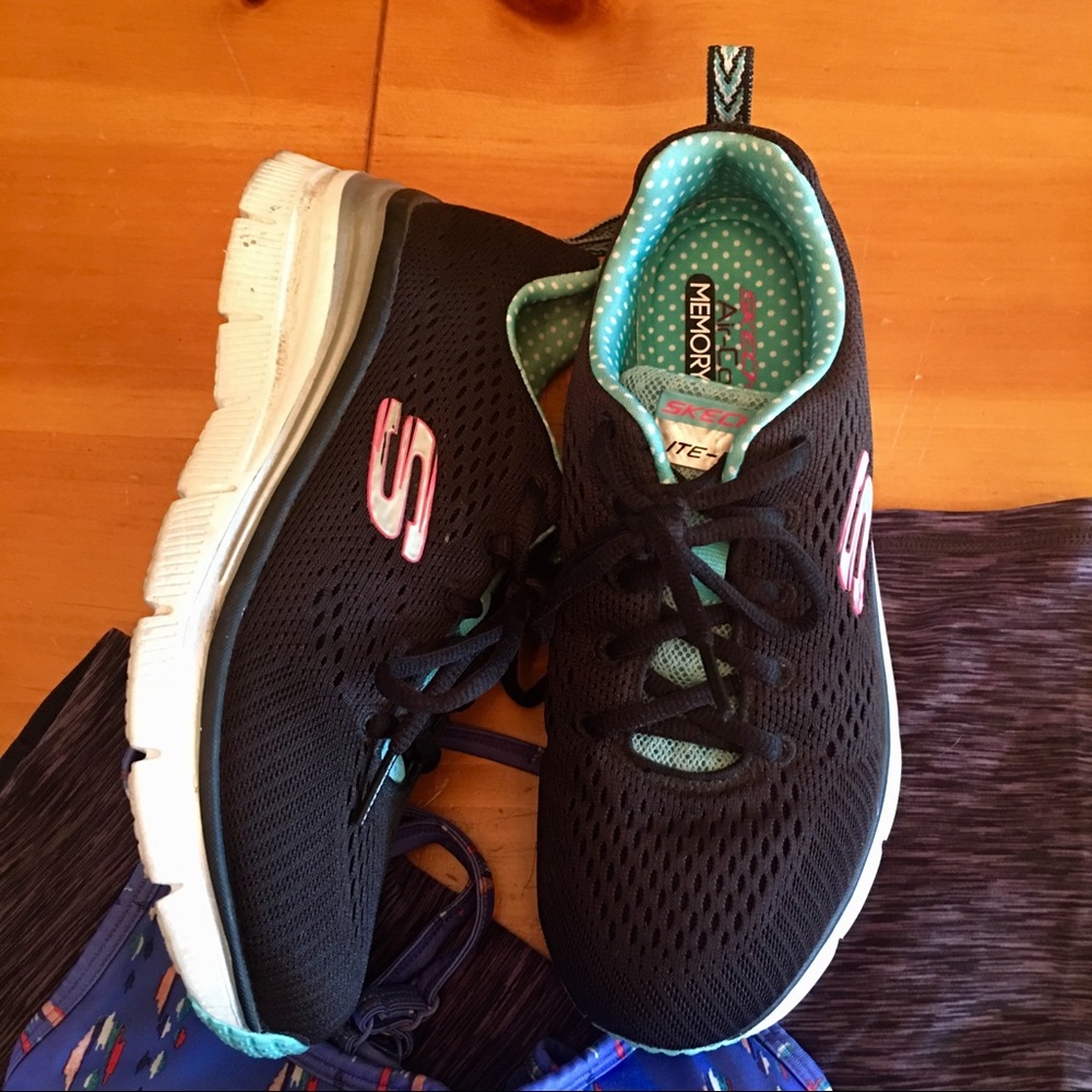 Brand New Sketchers Memory Foam Sneakers